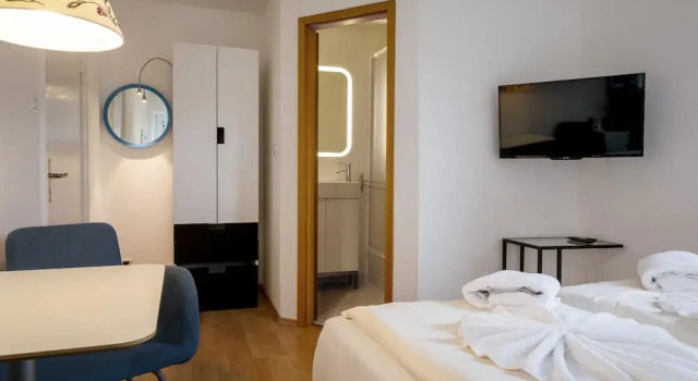 Апартаменты Standard Greenhouse Apartments