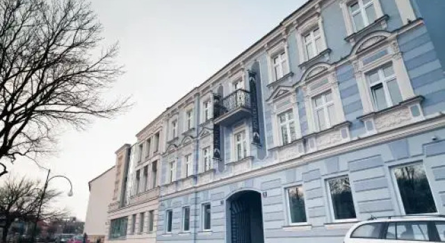 Pod Ratuszem, Book Hotel Wielun Lodz