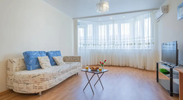 АмегаРум (AmegaRoom) на ул. Герцена, д. 82, корп. 1, Забронировать Отель Недорогие отели Тюмени, рядом с Тюменский цирк, недорого