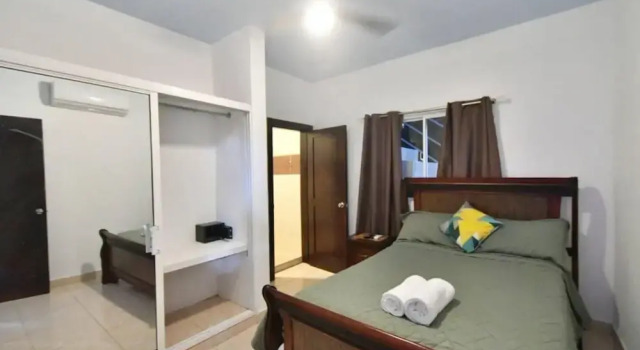 Gorgeous Spacious Property in Prime Beach Location
