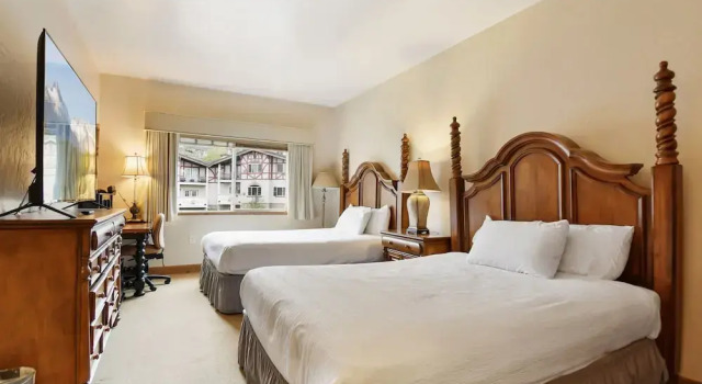 Villa 2086 2 Queen Beds - 1 Bedroom 1 Bath No Kitchen 1 Villa, Rezerwuj Willa Hotele w Midway z parkingiem, Parking