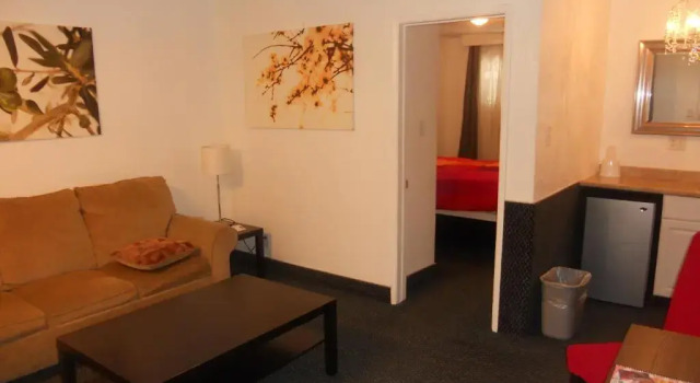 Одноместный люкс Tradewinds Airport Hotel