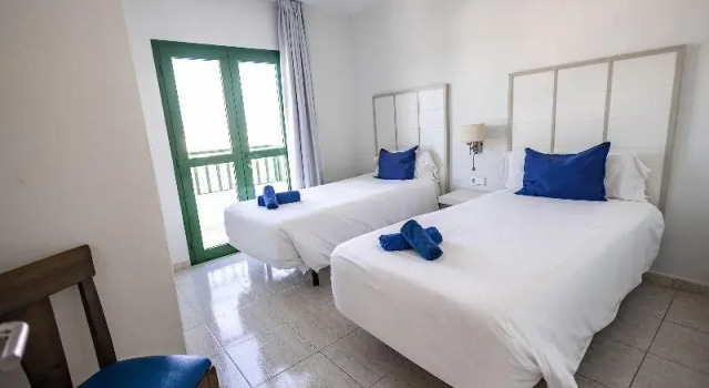 Четырёхместные апартаменты с 2 комнатами Caybeach Sun