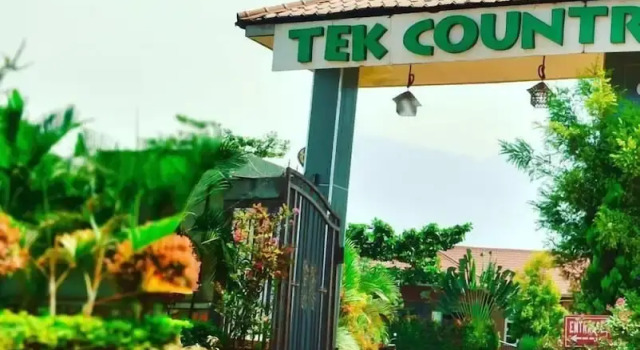 Tek Country Gardens Buwama, Buchen Sie Hotel Buwama Uganda