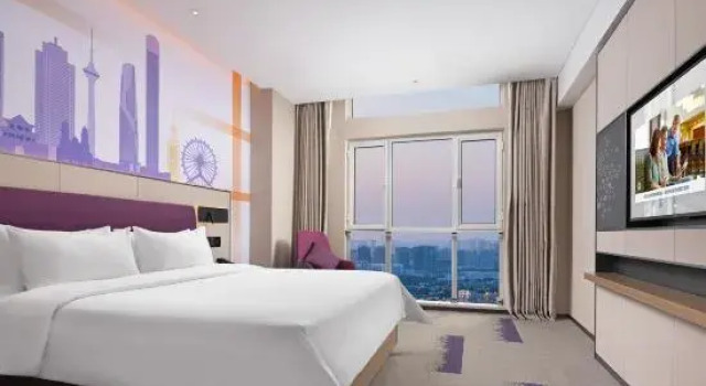 Семейный люкс Hampton by Hilton Tianjin Haijiao Park National Convention and Exhibition Center