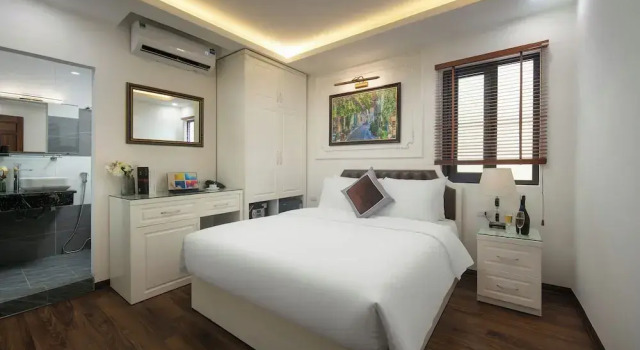 Двухместный номер Deluxe TrangTrang Luxury Hotel