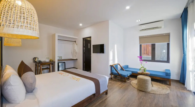 Номер Standard с балконом December Hoi An Villa