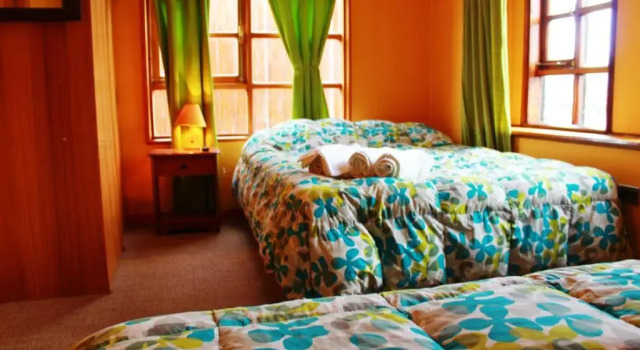 Camera Standard Hostal Torre de Babel