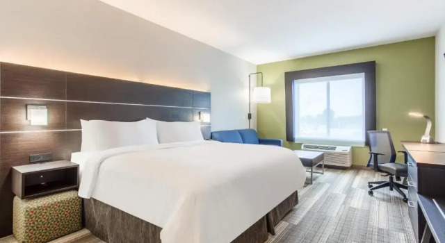 Люкс Holiday Inn Express & Suites - Ottawa by IHG