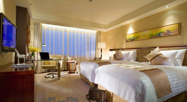 Двухместный номер Deluxe Huaqiao New Century Grand Hotel