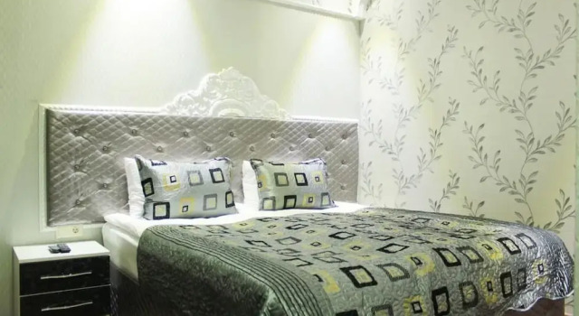 Gold Boutique Rustaveli, Забронировать Бутик-отель Бутик-отели Тбилиси, рядом с Tеатр имени Шота Руставели, Бутик-отель