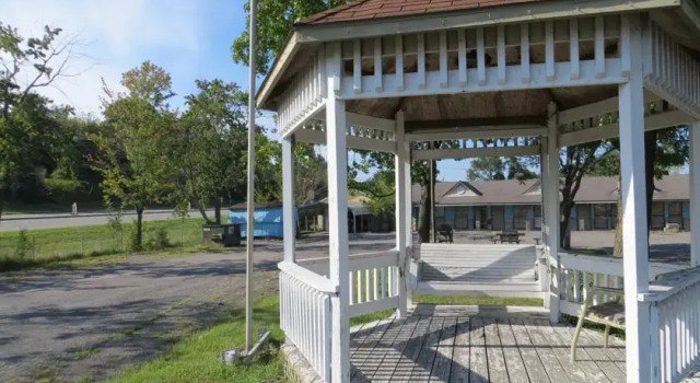Apple Tree Inn, Book Hotel Murphysboro Illinois
