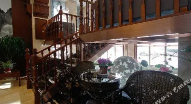 Deluxe Suite Pardise Hotel