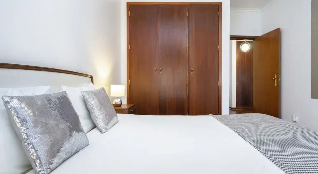 Damasceno Large Apartment, Забронировать Апартаменты/квартира Отели Лиссабона с парковкой, рядом с Рештаурадориш, Парковка