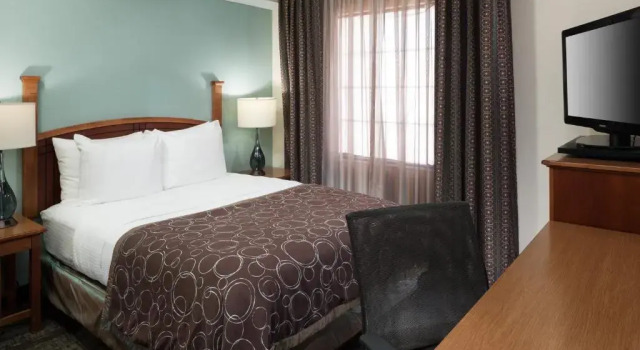 Люкс с 2 комнатами Staybridge Suites Jackson by IHG
