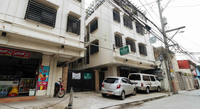 RedDoorz near Pasay Taft