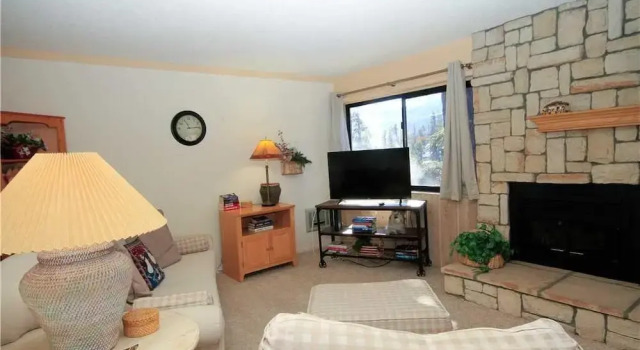 Mammoth Ski & Racquet Club #019 - 1 Br Home, Забронировать Дом для отпуска Коттеджи Маммот-Лейкс, рядом с Chair 7, Коттедж