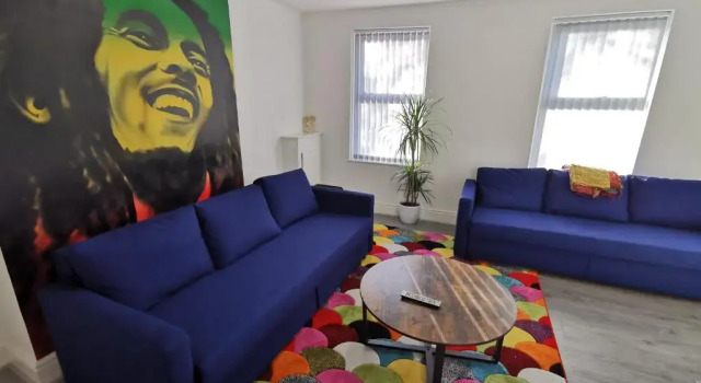 The Bob Marley 'One Love' Liverpool Apartment, Positive vibes, Wifi Netflix, Réserver Appartement Litherland Merseyside