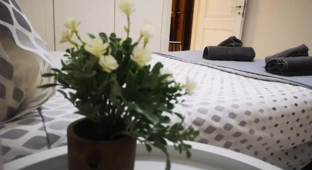 Guest home 2 close to the city center, Prenota Affittacamere Hotel a Epiro con parcheggio, Parcheggio