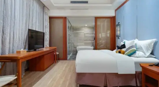 Люкс Yijia Hot Spring Resort Hotel (Jiezi Ancient Town Shop)