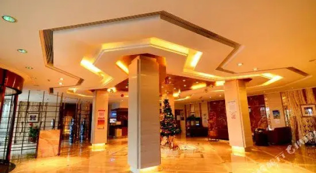 武汉盛世锦江大酒店, Rezerwuj Hotel Hotele 4-gwiazdkowe w Dunkou, 4*