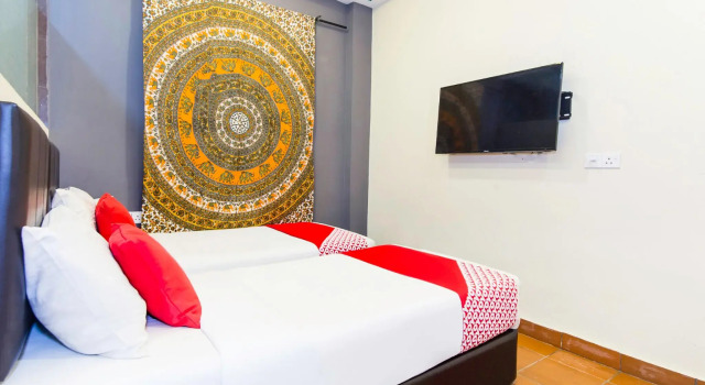 OYO 157 Norbu Hotel