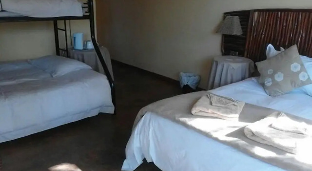 Семейный номер Standard c 1 комнатой Flintstones Guest House Durban