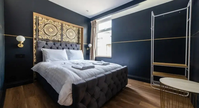 Hollywood Suite Sasco Apartments, Varaa Huoneisto Asunnot kohteessa Merseyside, Huoneisto