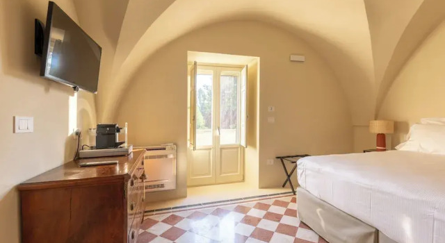Family Suite - Palazzo Villani Lubelli, Book Hotel Hoteller i Cannole med pool, Swimmingpool