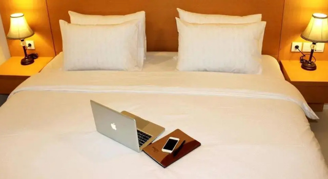 Номер Deluxe Grand Asia Hotel