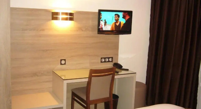 Номер Superior Hotel et Résidence Le Clos Cerdan
