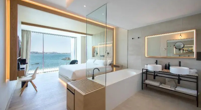 Двухместный номер Standard с балконом Noa Boutique Hotel