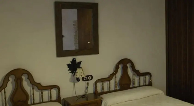 Casa Juan, Book Hotel Hotels in Aragon with Parking, Parking
