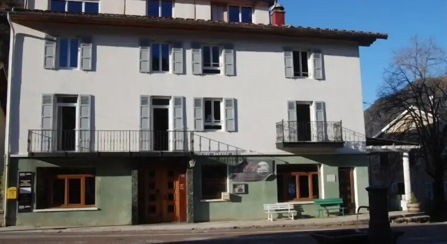 Joly Saint Sauveur, Boek Hotel Hotels in Franche-Comte met ontbijt, Ontbijt