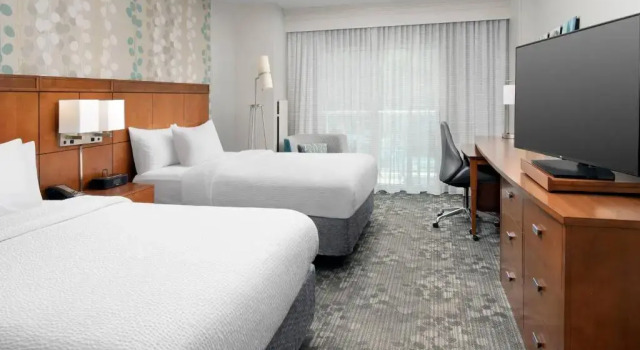 Четырёхместный номер Standard с видом на город Courtyard by Marriott Ocean City Oceanfront