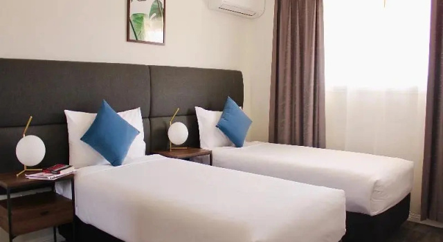 Апартаменты с 3 комнатами с балконом Littomore Suites Bathurst