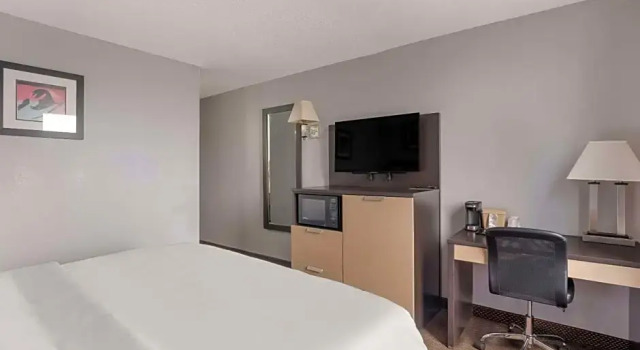 Номер Standard Alice-Days Inn  Golfing Area