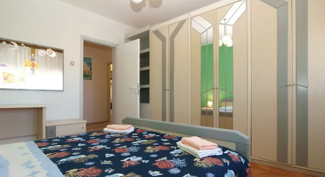 Apartment 1922