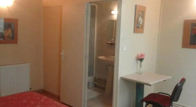Трёхместный номер Standard Hôtel du Palais