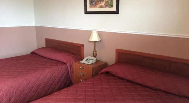 Четырёхместный номер Classic Motel du Lac Beauchamp