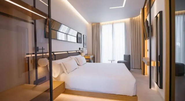 Номер Deluxe MYR Puerta Serranos