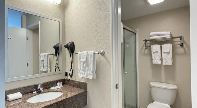 Двухместный люкс Baymont by Wyndham Lake Park Valdosta I75