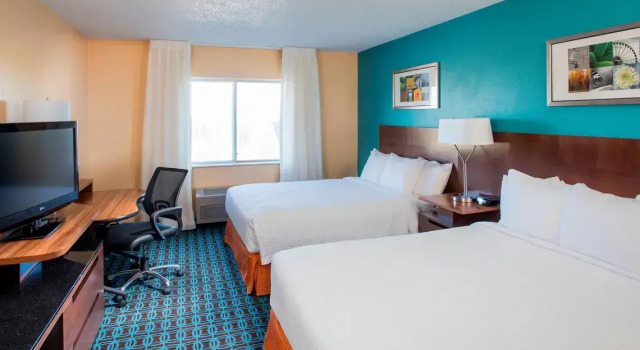 Четырёхместный номер Standard Fairfield by Marriott Inn & Suites Cheyenne