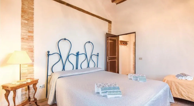 Sanquirico, Varaa Hotelli  