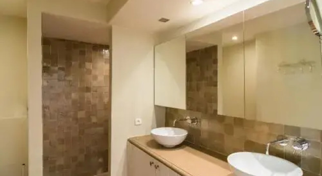 Les Romarins 10, Rezervovat Hotel Hotely v Castellane s parkováním, Parkování