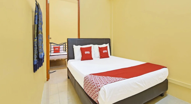 Люкс OYO 90593 Hotel Bajet Gaya Warisan