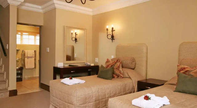 Номер Deluxe Champagne Castle Hotel