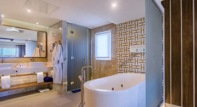 Клубный полулюкс с видом на океан GRAND ASTON Cayo Paredón Beach Resort