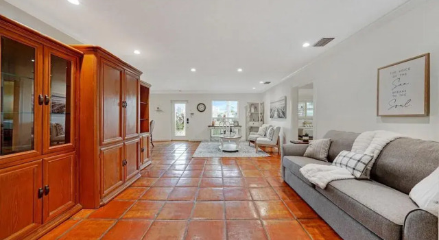 22 salt water pool home with king beds, Book Hotel Deerfield Beach Florida