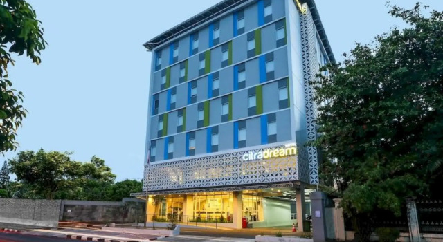 Номер Standard Hotel Citradream Tugu Yogyakarta